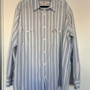 Levi's Men's White and Blue Striped Button Down Shirt